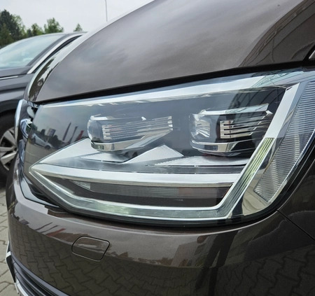 Volkswagen Multivan cena 138000 przebieg: 147000, rok produkcji 2016 z Debrzno małe 742